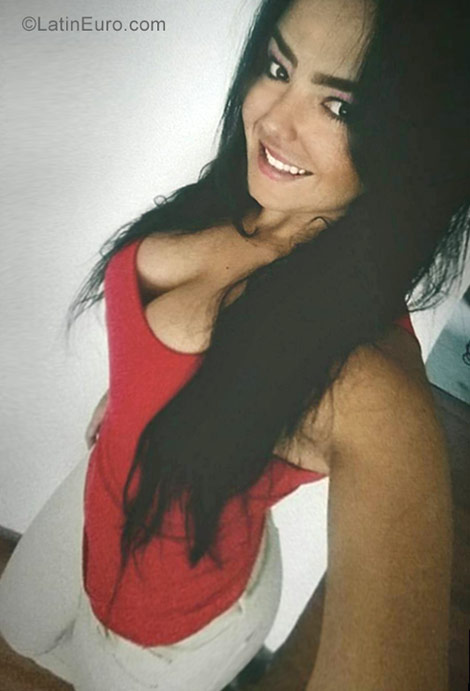 Date this cute Colombia girl Alejandra from Ibague CO22264