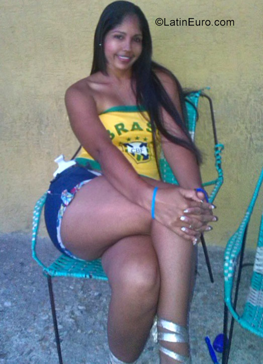 Date this exotic Venezuela girl Carolina from Valencia VE904