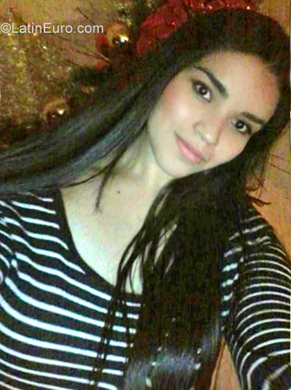 Date this gorgeous Venezuela girl Ana from Guarenas VE943