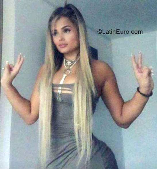 Date this tall Colombia girl Lilo from Medellin CO22345