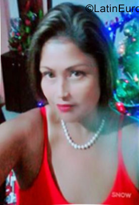 Date this nice looking Colombia girl Olga from Ibague CO22409