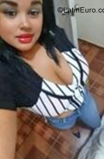 Date this beautiful Dominican Republic girl Angelica from Santiago DO30473