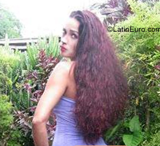 Date this pretty Cuba girl Danya from Las Tunas CU145