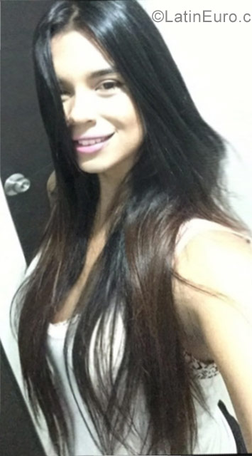 Date this funny Colombia girl Ana from Bucaramanga CO22693