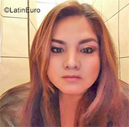 Date this pretty Bolivia girl Zuleyma from Santa Cruz BO25