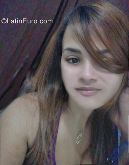Date this passionate Dominican Republic girl Suleica from Santiago DO30796