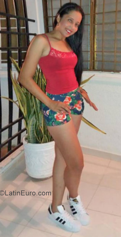 Date this good-looking Colombia girl Patricia from Valledupar CO22820