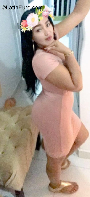 Date this delightful Dominican Republic girl Starlina from Santiago DO30851