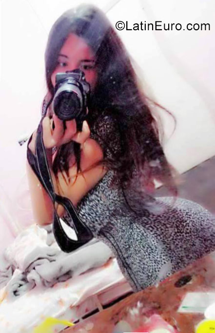 Date this funny Colombia girl Brenda from Bogota CO22906