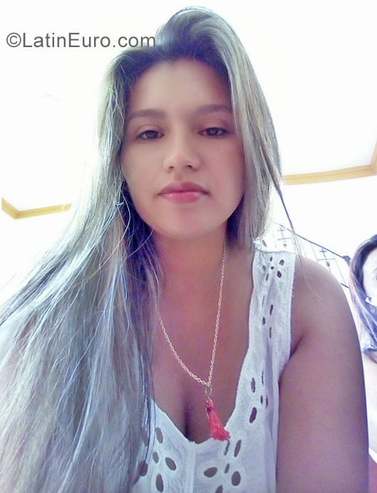 Date this young Colombia girl Valentina from Bogota CO23129