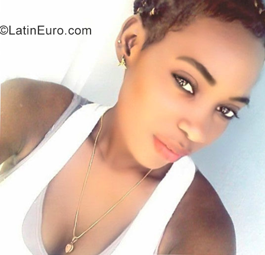 Date this tall Dominican Republic girl Wejany from Higuey DO31234