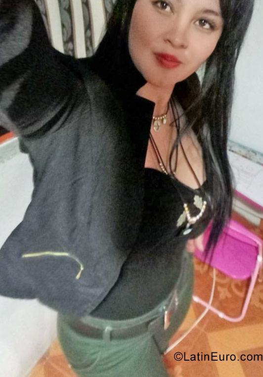 Date this delightful Colombia girl Angie from Manizales CO23166