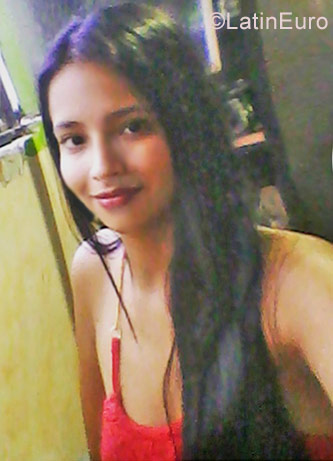 Date this foxy Colombia girl Morenak from Ibague CO23172