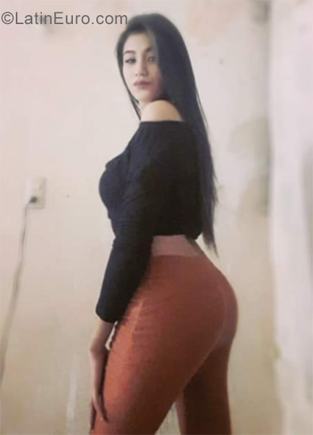 Date this cute Mexico girl Lizeth Arely from Monterrey MX1551