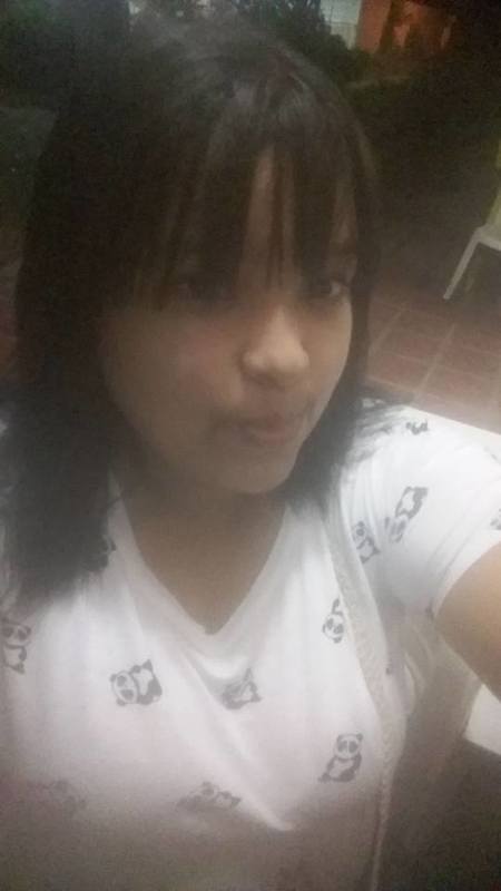 Date this nice looking Colombia girl Stephanie from Barranquilla CO23389