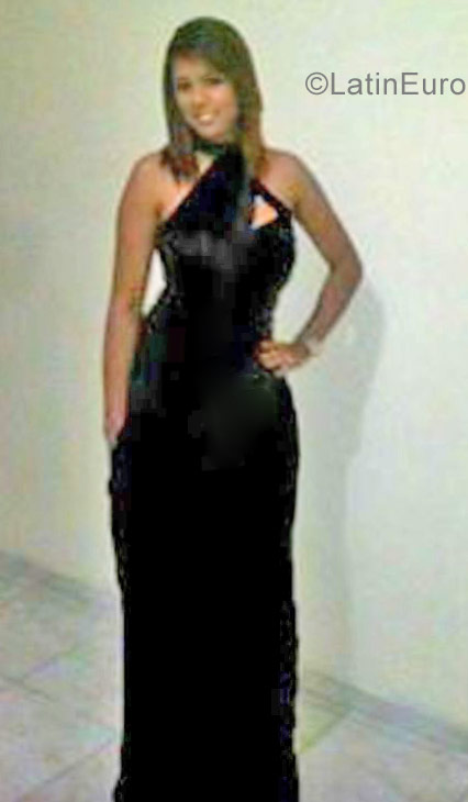 Date this charming Dominican Republic girl Stephanie from Santo Domingo DO31768