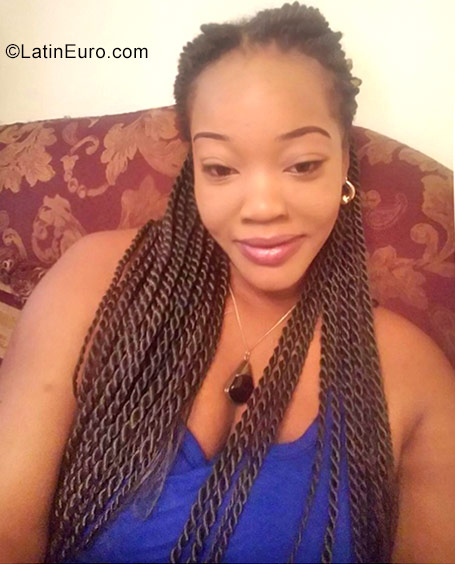 Date this good-looking Jamaica girl Darkcandy from Montego Bay JM2568