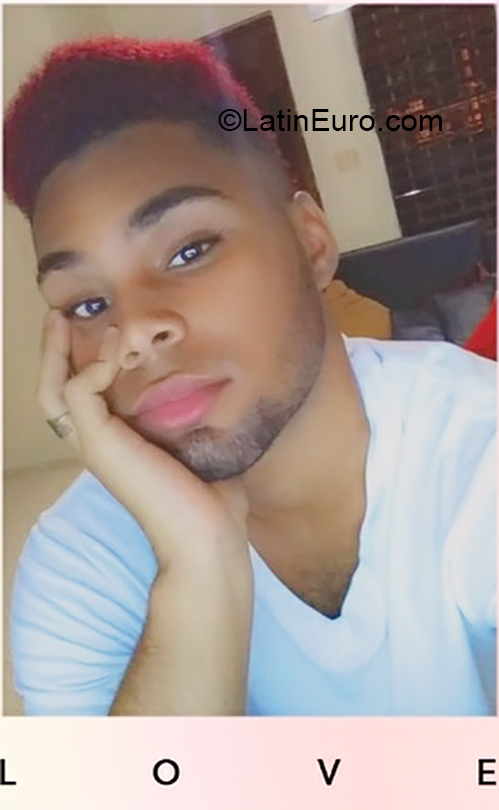Date this sultry Dominican Republic man Ricardo from Santo Domingo DO37290