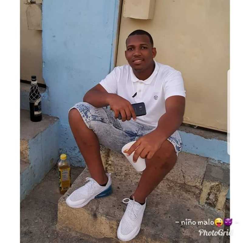 Date this happy Dominican Republic man Kendry from Santo Domingo DO38042