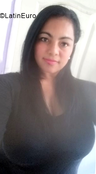 Date this foxy Peru girl Melissa from Lima PE1864