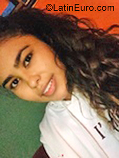 Date this athletic Panama girl Gladys from Panama PA1235