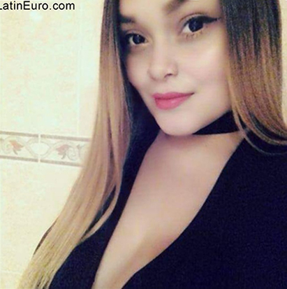 Date this delightful Mexico girl Anneline from Chihuahua MX2230