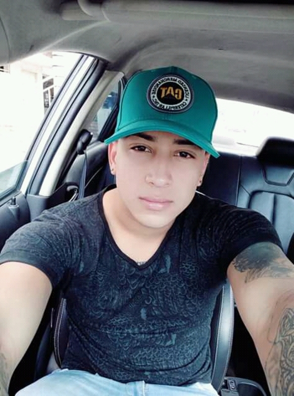 Date this voluptuous Colombia man Jhonny from Barranquilla CO30363
