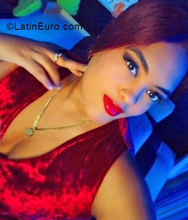 Date this passionate Colombia girl Brenda from Cali CO31823