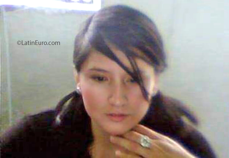 Date this nice looking Peru girl Karen from Lima PE2013