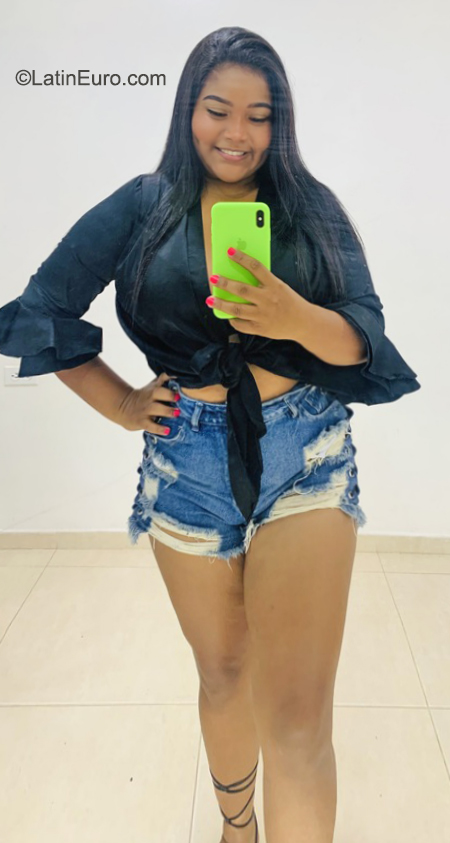 Date this stunning Colombia girl Karen Brito from Valledupar CO31890