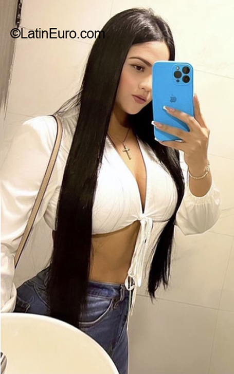 Date this nice looking Mexico girl Kasandra from Gómez MX2624
