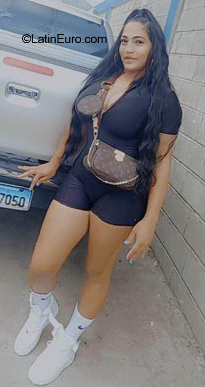 Date this passionate Dominican Republic girl Yulissa from Puerto Plata DO41025