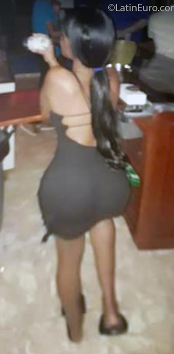 Date this georgeous Dominican Republic girl Diana from Sosua DO41034