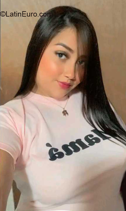 Date this foxy Venezuela girl Keyla from Maracaibo VE4276