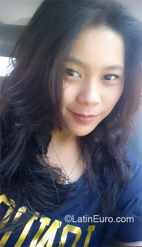 Date this lovely Philippines girl Wendy from Manila PH842
