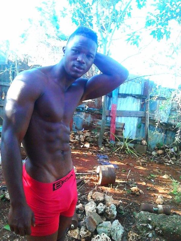 Date this exotic Dominican Republic man Eduardo from Santo Domingo DO28297