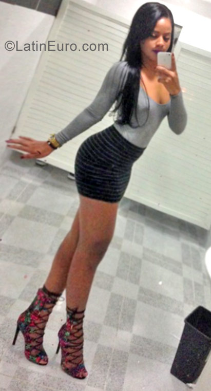 Date this georgeous Dominican Republic girl Anerdis from Santiago DO28318