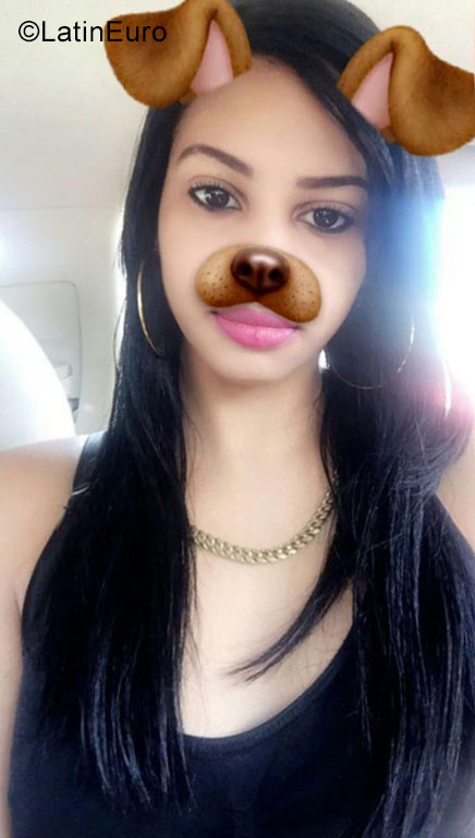 Date this sultry Dominican Republic girl Lisbeth from Santo Domingo DO28484