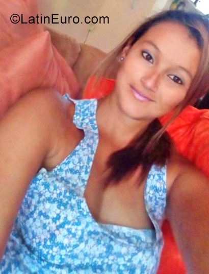 Date this georgeous Colombia girl Katerine from Pereira CO21844