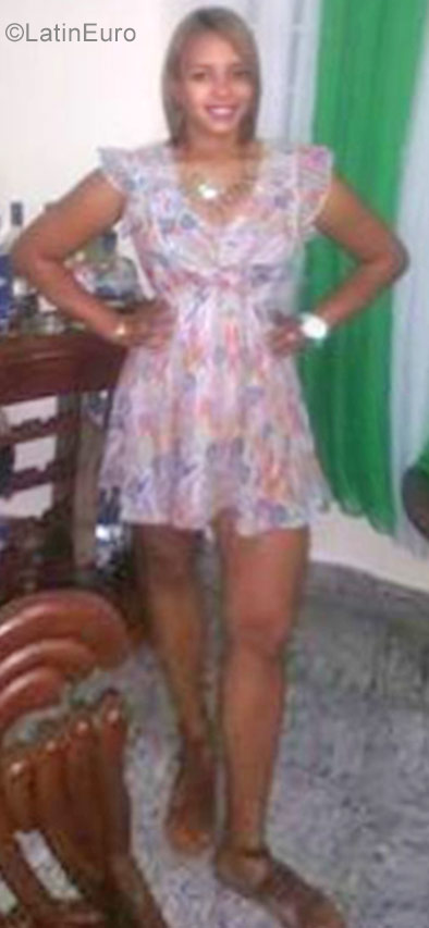 Date this gorgeous Dominican Republic girl Marleny from Santo Domingo DO29579