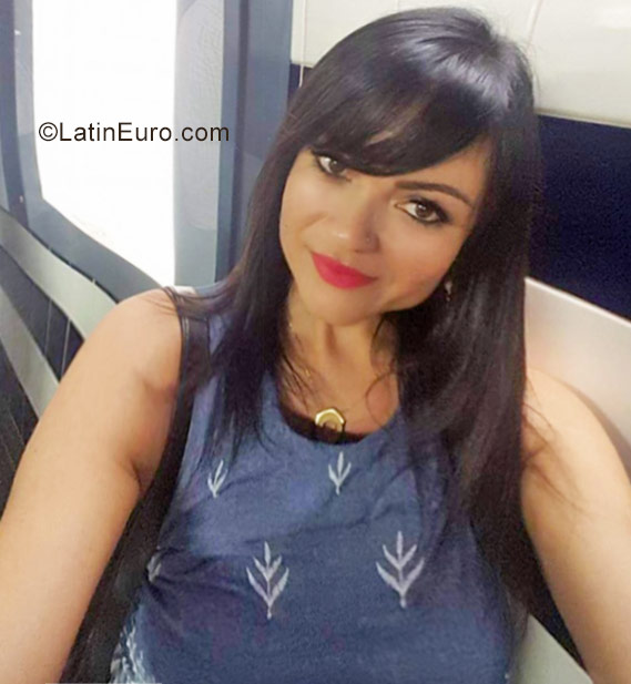 Date this pretty Portugal girl Sabrina from Lisbon PT80