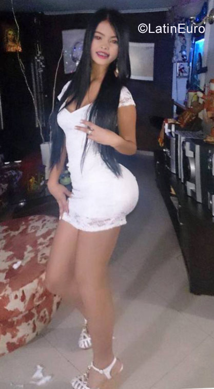 Date this hot Colombia girl Anpiao from Manizales CO22077