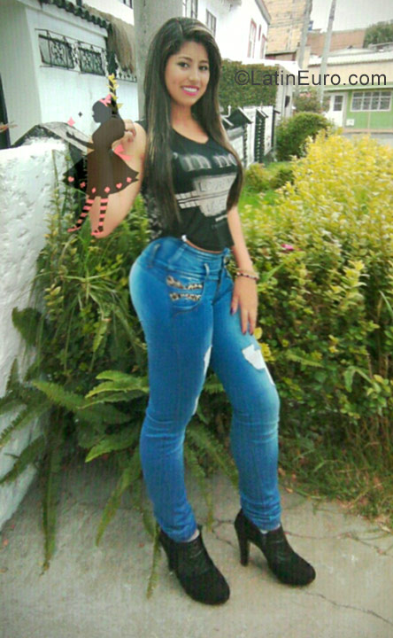 Date this passionate Colombia girl Maran Ramrez from Bogota CO22147
