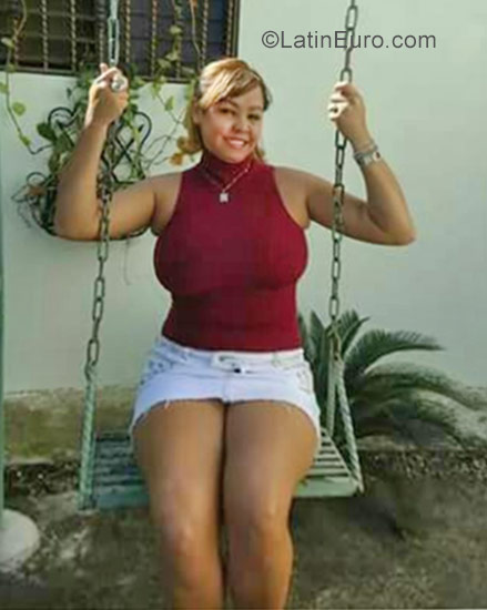 Date this exotic Dominican Republic girl Alfonsa from Santiago DO30007