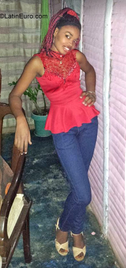 Date this good-looking Dominican Republic girl Maritza from Santo Domingo DO30336