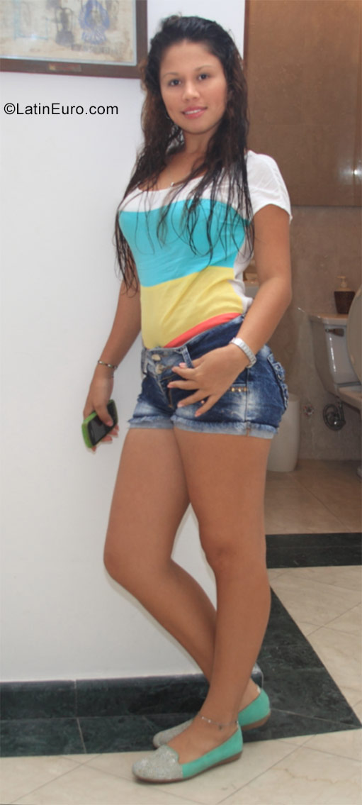 Date this funny Colombia girl Sandra from  CO22602