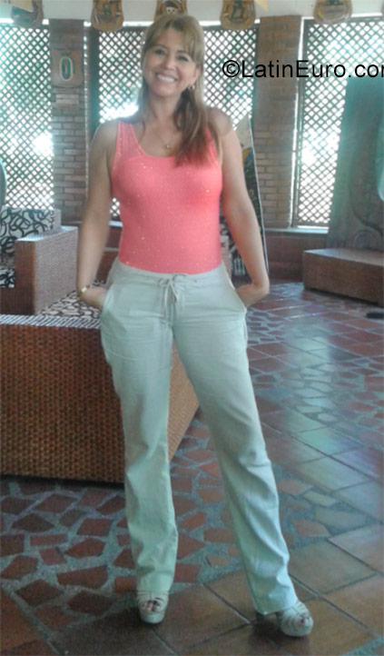 Date this hot Colombia girl Juliana from Bogota CO23019