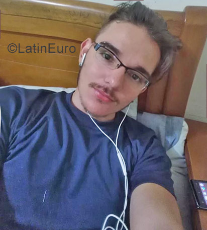 Date this passionate Colombia man Jhon from Armenia CO23049
