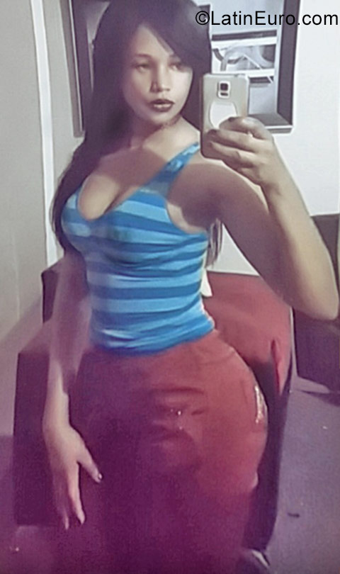 Date this lovely Dominican Republic girl Jenny from Santos Domingo DO31118
