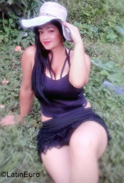 Date this sensual Colombia girl Maria from Bogota CO23107
